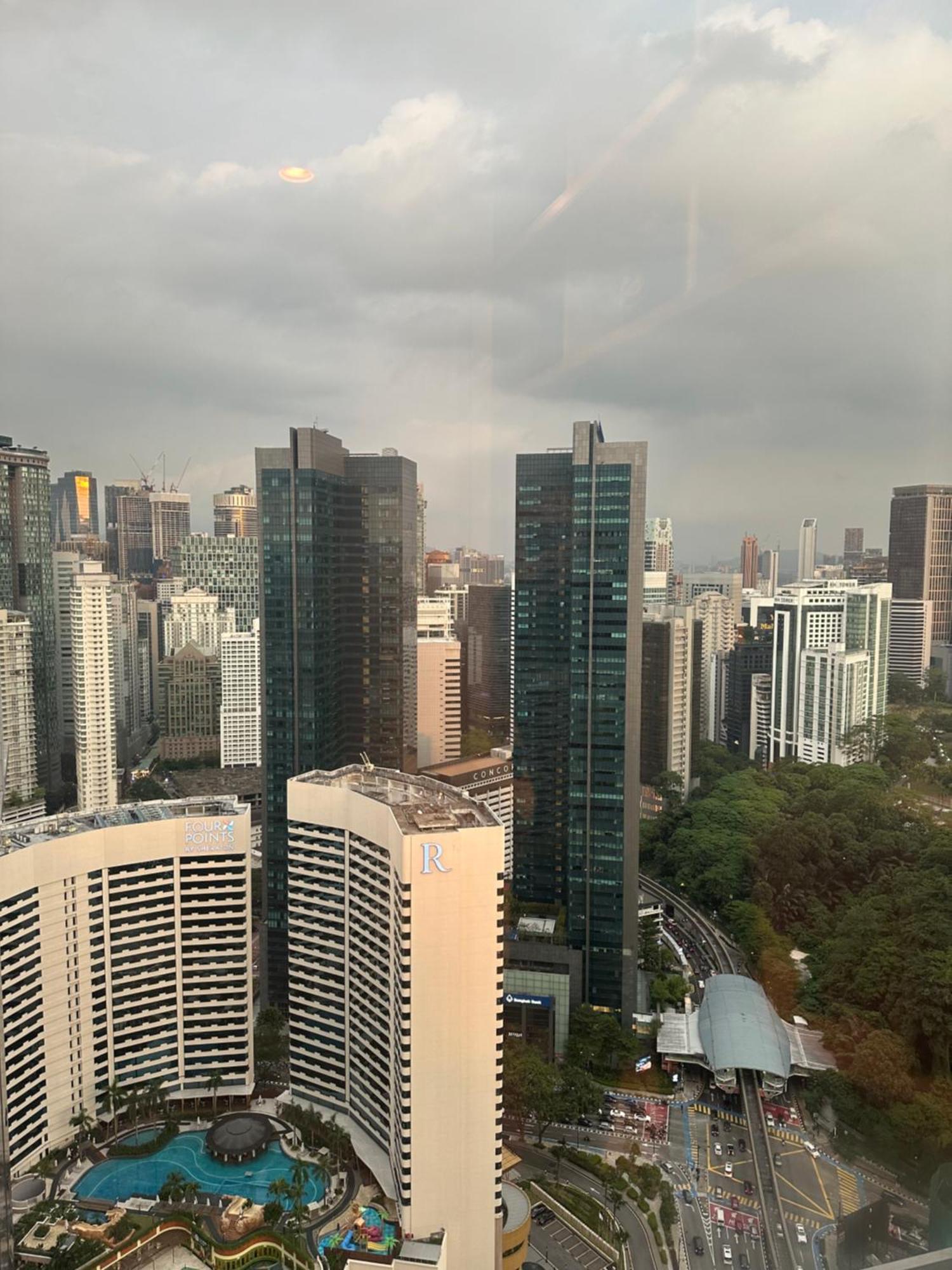 Klcc Suites At Platinum Kuala Lumpur Bagian luar foto